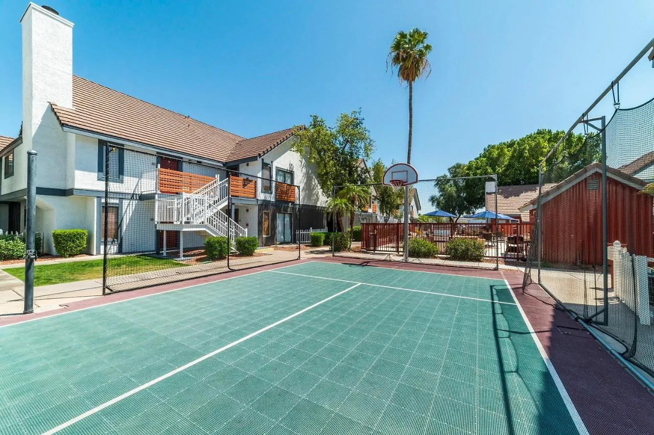 Metro Phx Upstairs 2Bd Sleeps 6 Heated Pool No Pets Allowed Phoenix 0*,  United States