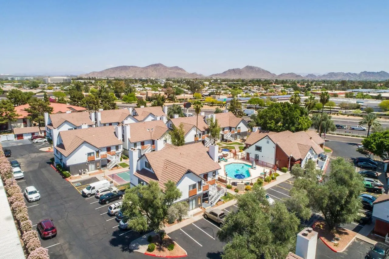 Metro Phx Upstairs 2Bd Sleeps 6 Heated Pool No Pets Allowed Phoenix 0*,
