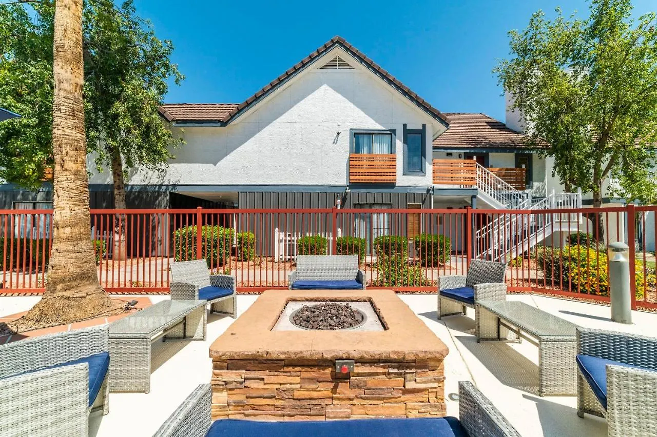 Apartment Metro Phx Upstairs 2Bd Sleeps 6 Heated Pool No Pets Allowed Phoenix United States