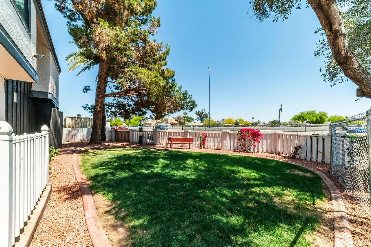 Metro Phx Upstairs 2Bd Sleeps 6 Heated Pool No Pets Allowed Phoenix